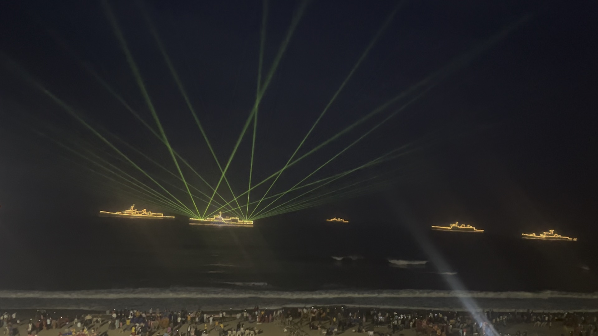 Naval illumination Puri